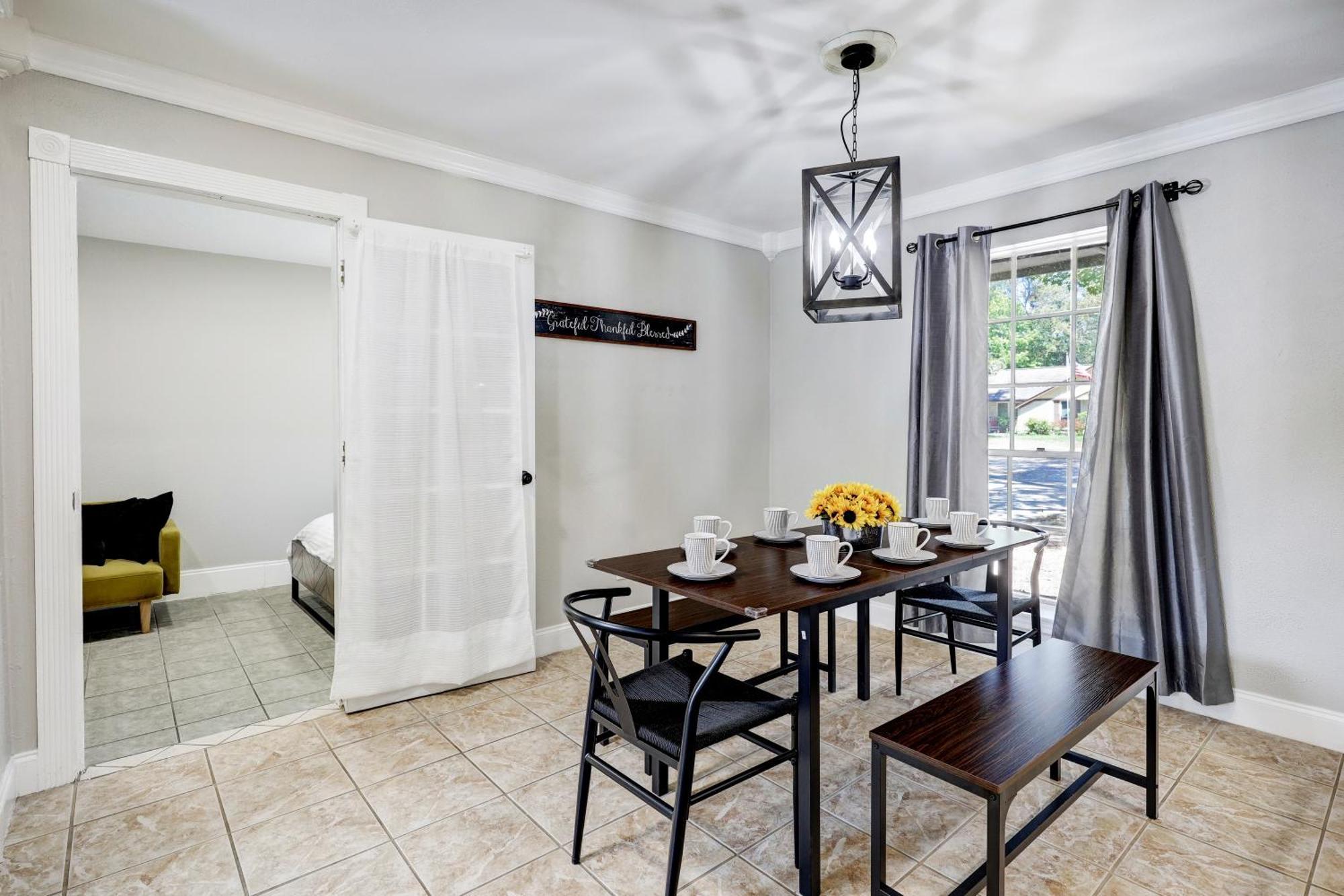 Tranquil Escape With Pool And Casita. Pet Ok. Tx Holiday home *